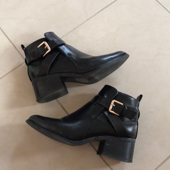 Forever 21 Booties with Buckle size 6 - Picture 2 of 4